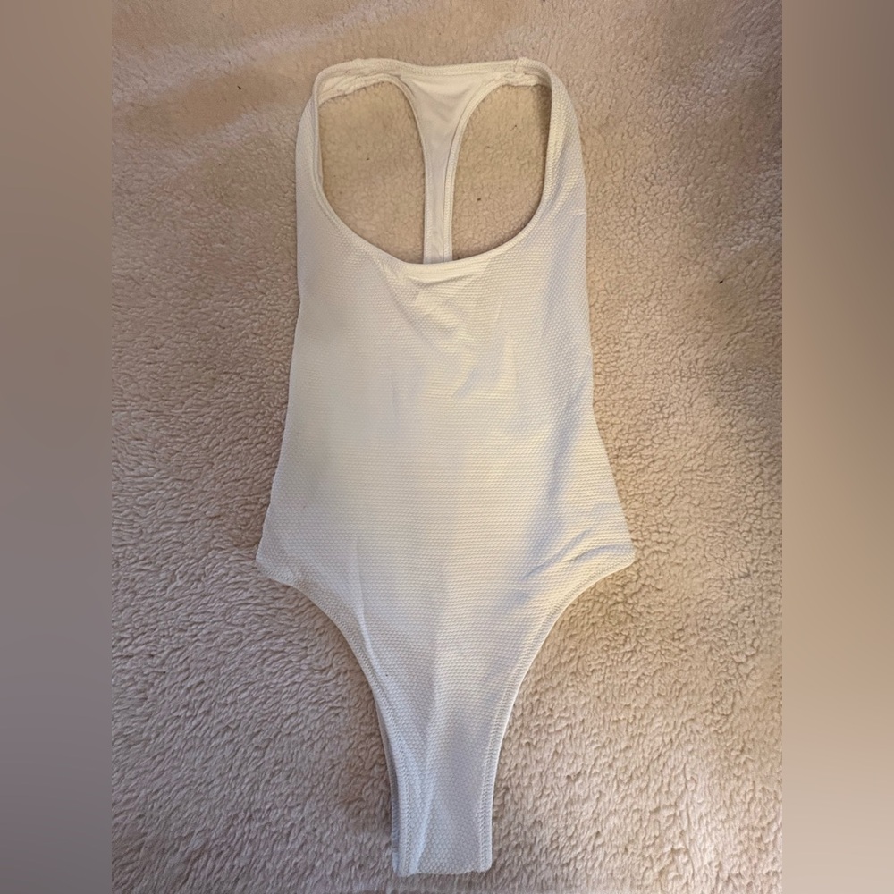 Aerie Onepiece White Cheekier Swimsuit’s XS